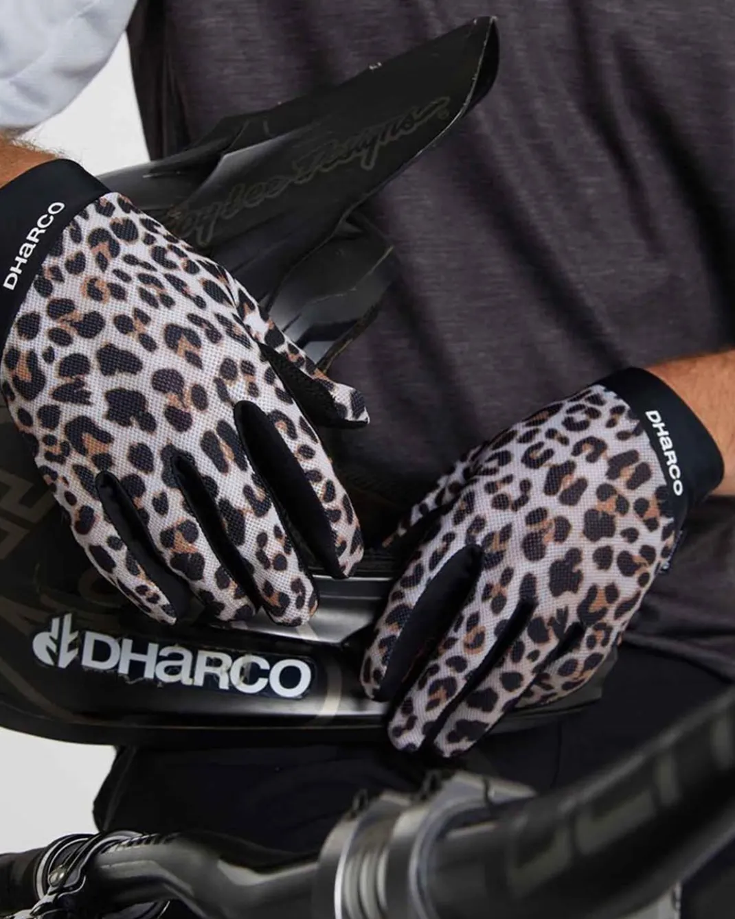 Mens Gloves | Leopard