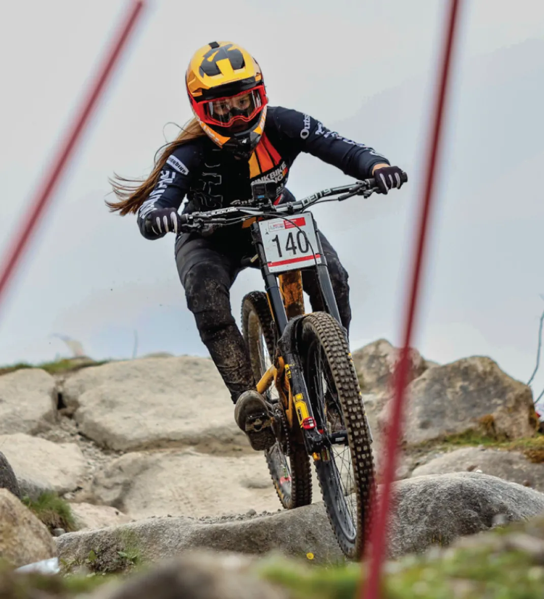 Womens Gravity Jersey | Pinkbike Team Replica Black